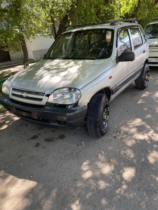 Продам шевроле нива