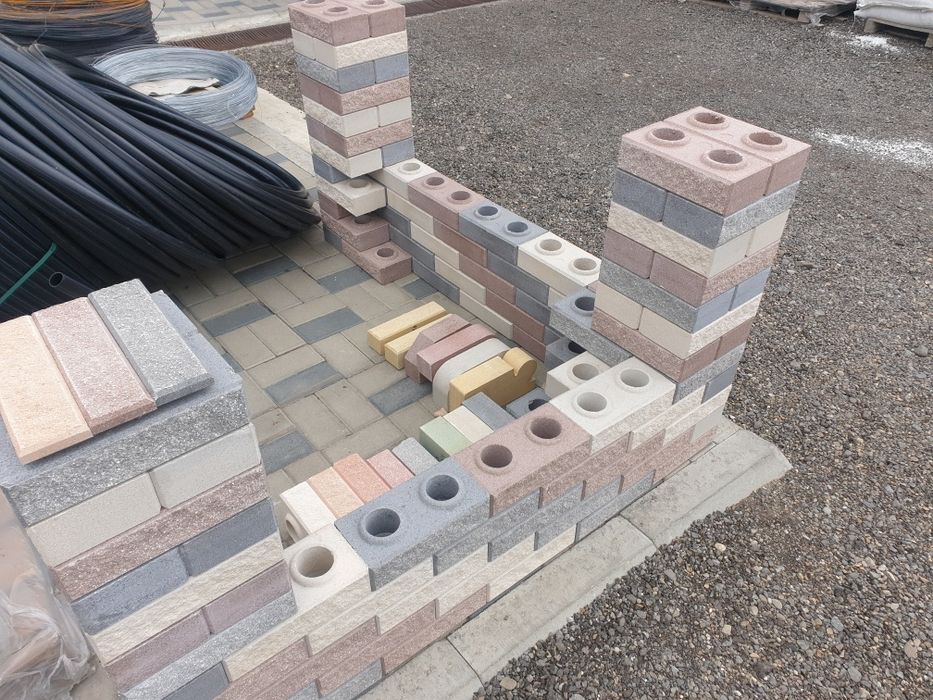 Vand caramida tip lego