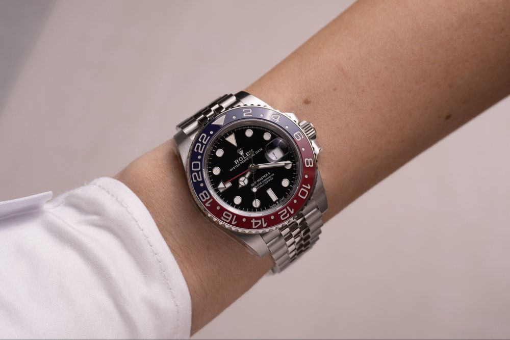 Rolex GMT-Master II Pepsi 126710BLRO, наличен в София