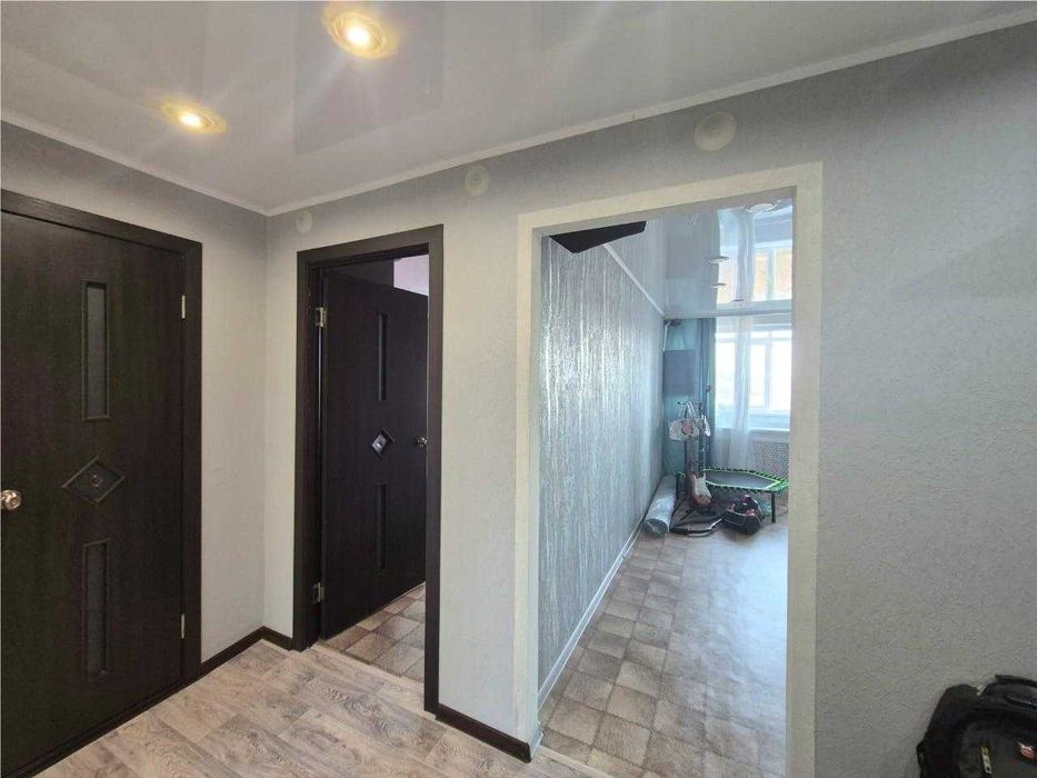 Продам 4 комн квартиру у/ планировки