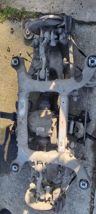 Punte spate cu brate și fuzete bmw seria 5 f07 f10 f11 cod 6798545