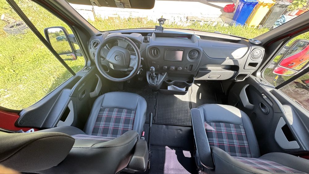 Vand Opel movano  7 locuri
