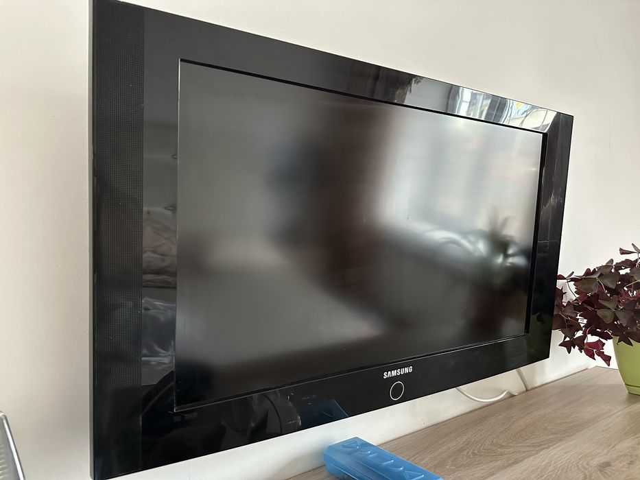 Телевизор САМСУНГ