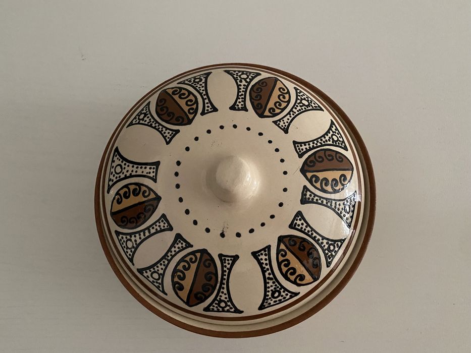 Продаю чашу керамическую