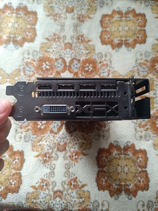 Radeon RX 580 8GB XFX – Отлично състояние, готова за гейминг