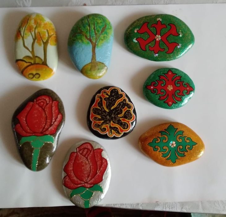 Картины на камнях