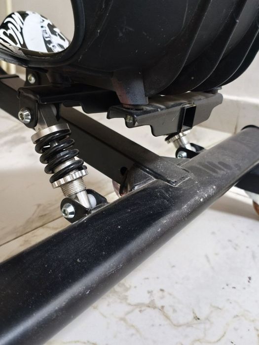 Красно белый дрифткар