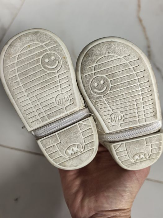 Детски(бебешки) обивки за прохождане