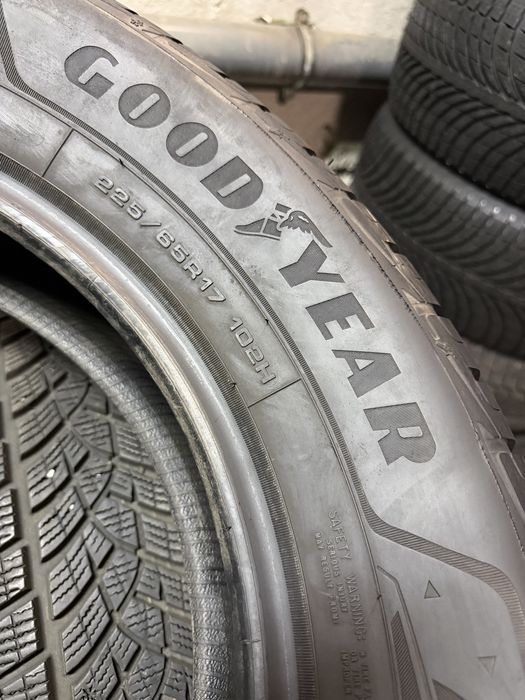 225/65/17 GoodYear 4бр дот22