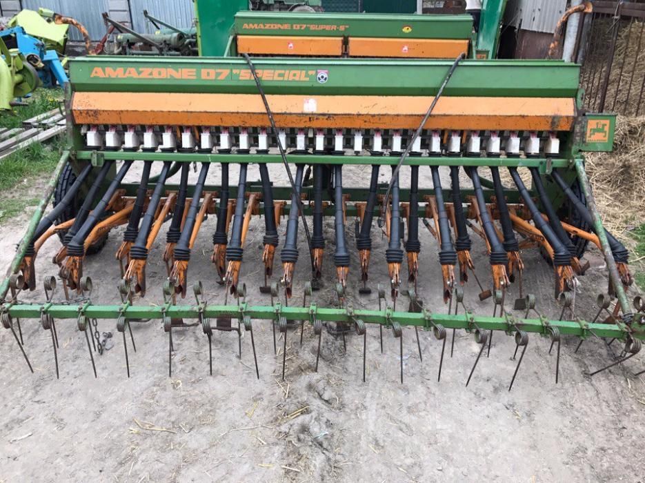 Сеялка травяная. Сеялка травяная. Сеялка зерновая травяная. Стерневая сеялка vredo. 6а.