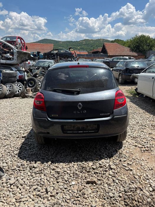 Renault Clio 1.6i 65 kw на части