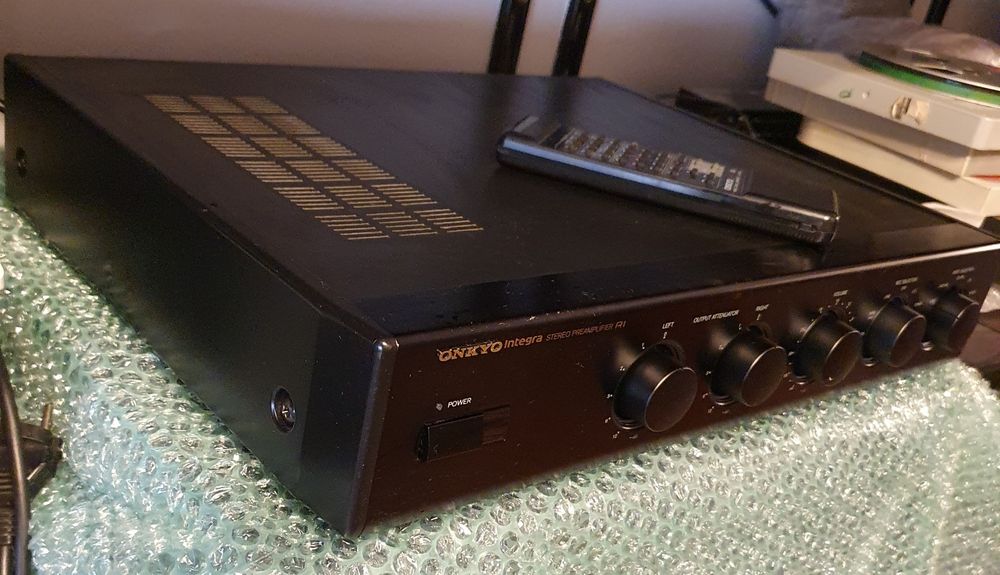 Onkyo Integra P-3890 - Preamplificator