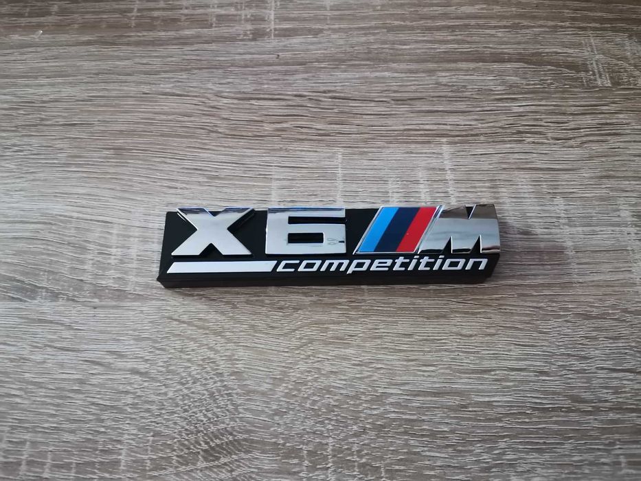 Предна решетка сребриста емблема BMW X6M Competition