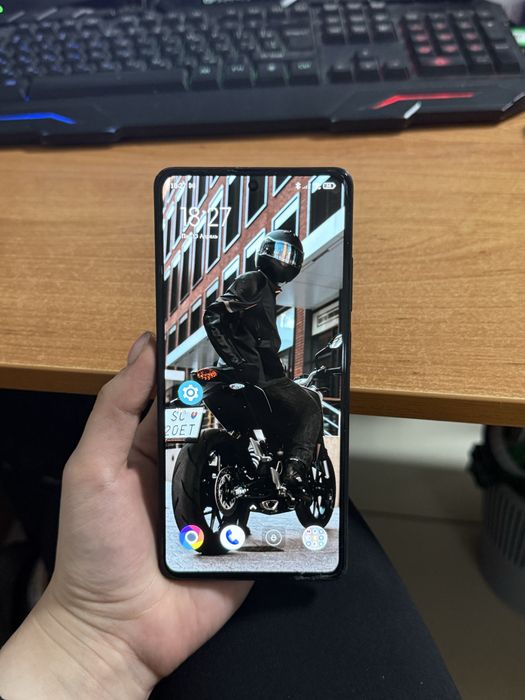 Телефон poco x5 pro 5g