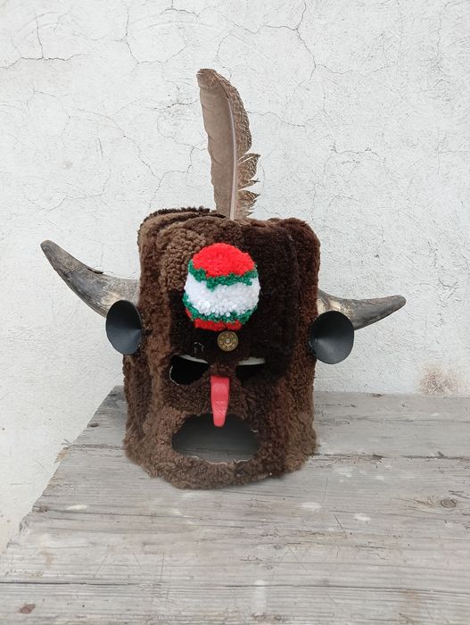 Кукерска маска за сурва