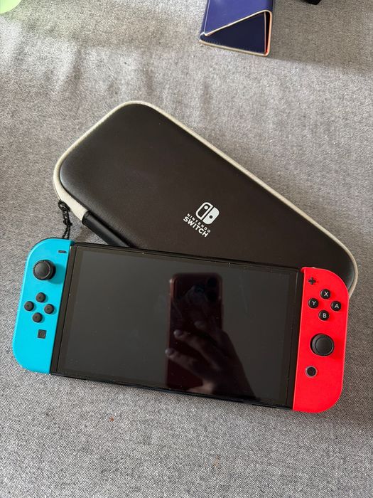 Продавам Nintendo Switch