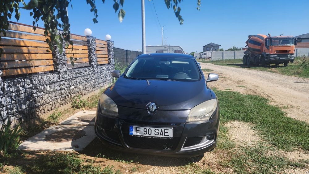 RENAULT Megane 2010 — imagine 1