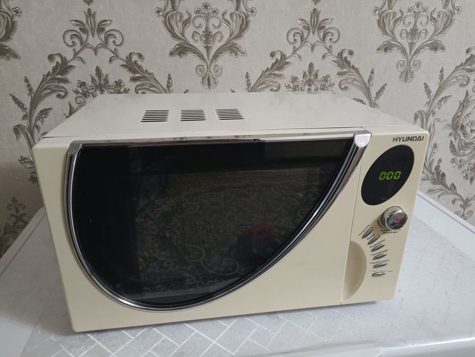 Продам микроволновку AVA  18000