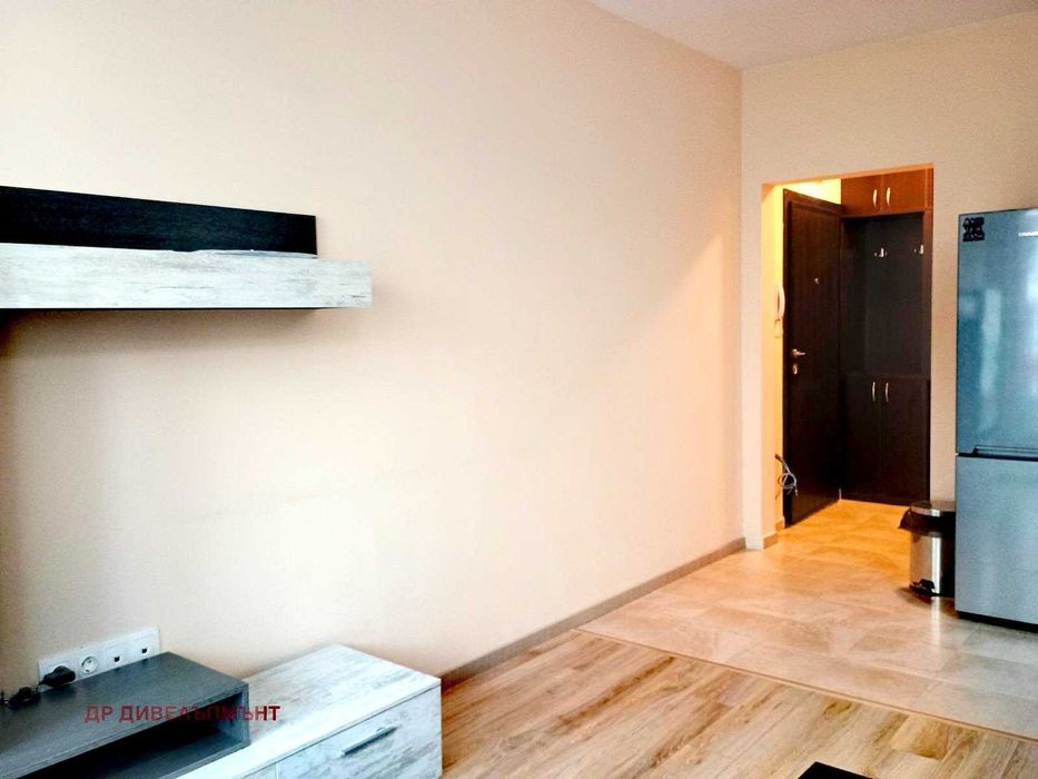 Дава се под наем Едностаен апартамент в София, Младост 4 - 40 кв.м за 499 € - Снимка #4