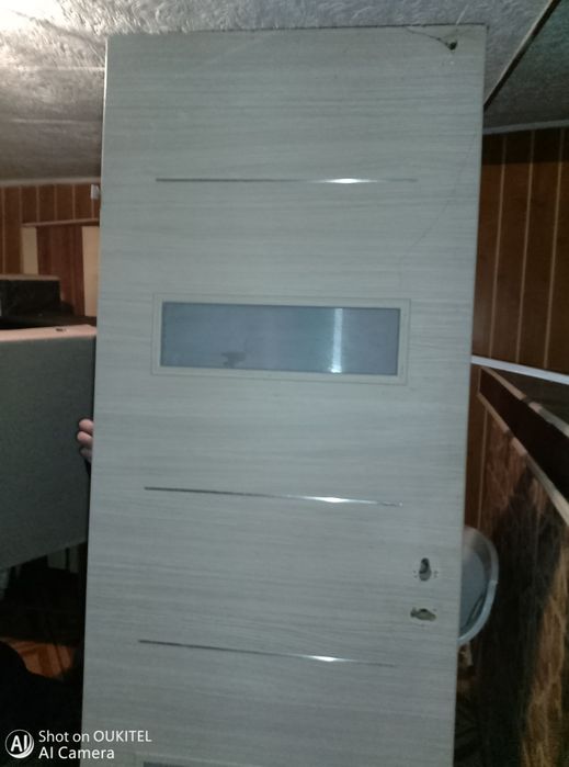ușa de lemn de interior urgent  ieftin
