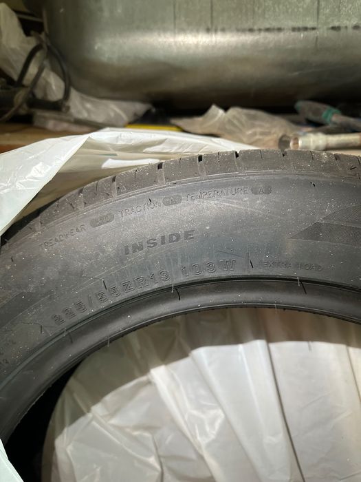 Продам шины 19 размера