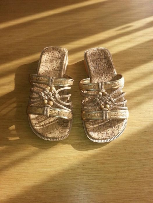 Намалени! Нови дамски чехли - номер 37