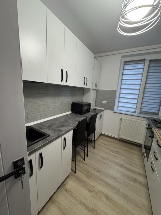 Inchiriez apartament 2 camere