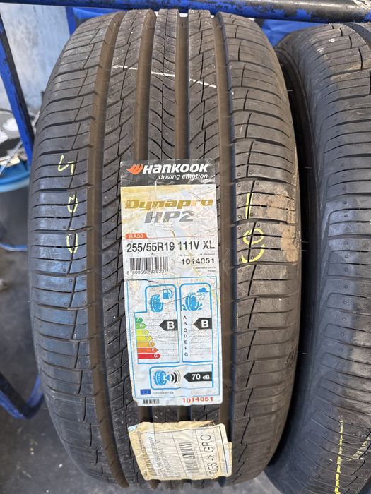 255/55/19 111V Hankook
