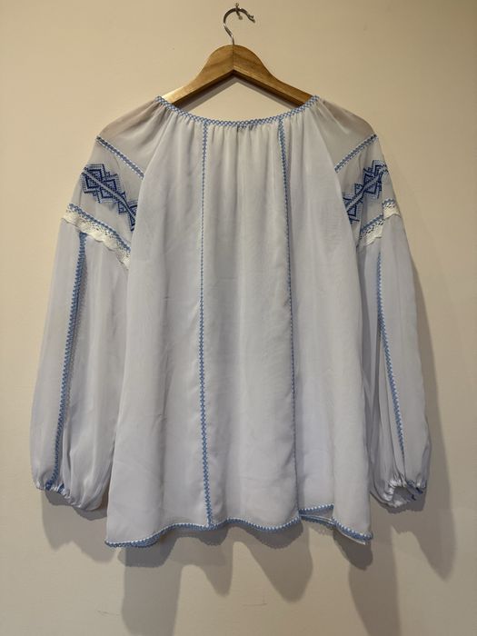 iie traditionala din dantela