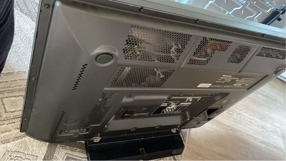 Продам телевизор плоский 15000 panasonic