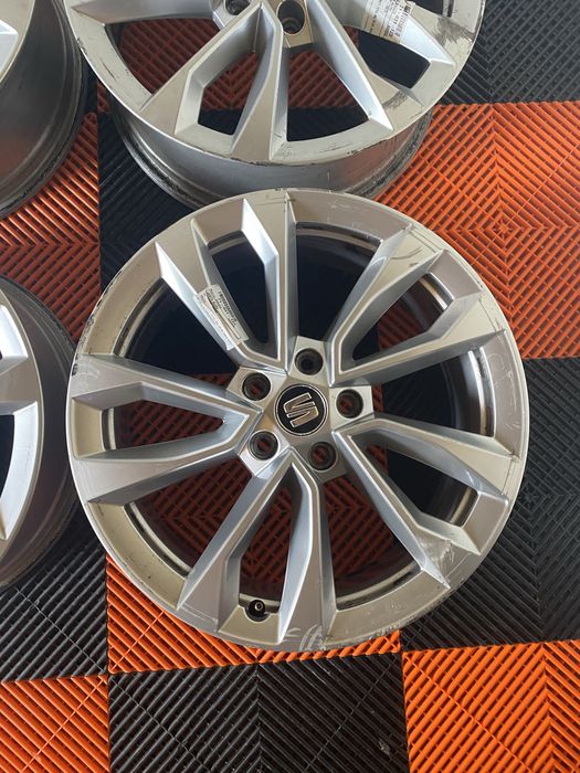 Jante originale Skoda Karoq,VW tiguan,Seat pe 18