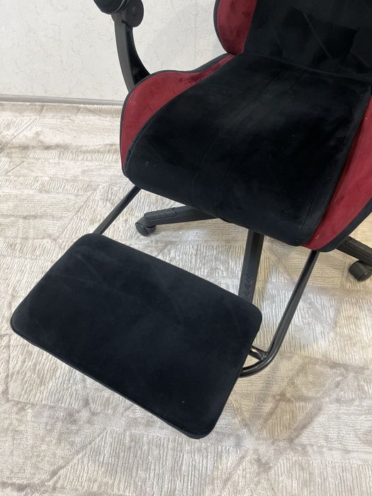 Игровое кресло компьютерное