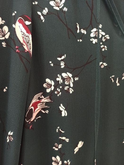 Тъмнозелена рокля Vero Moda с птици и цветя