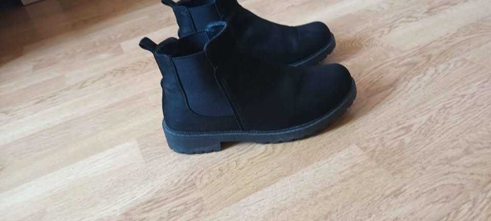 ghete negre nr 39