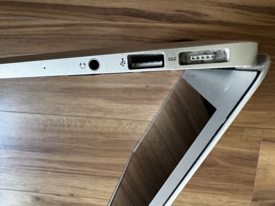 MacBook Air 13 inch 2015