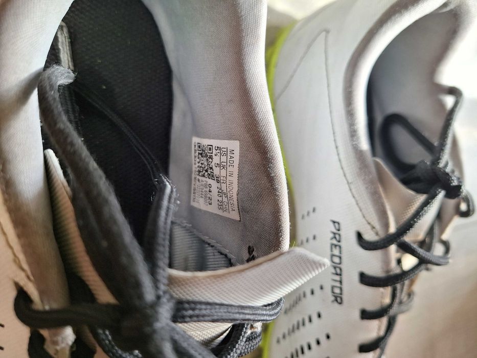 Футболни обувки Adidas predator размер 38