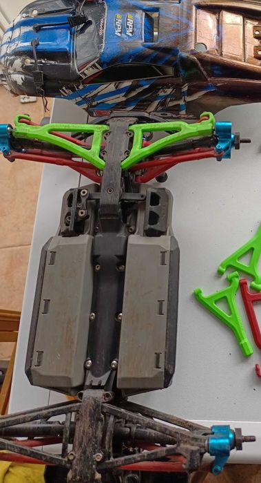 1/16 E-Revo VXL TSM 
с дистанционно