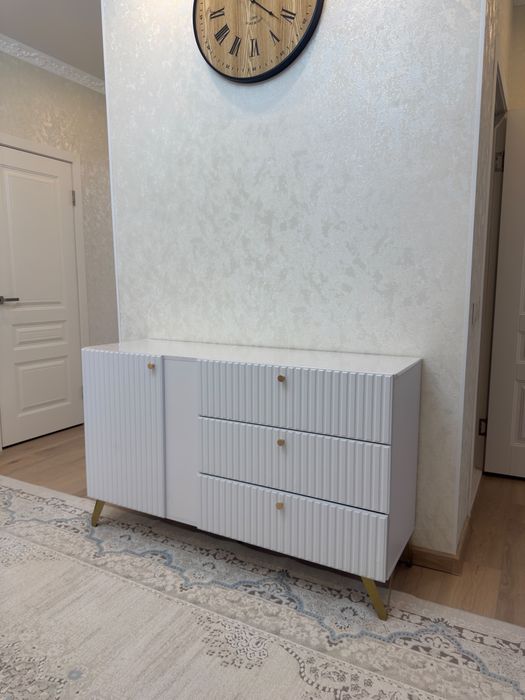 Продам Комод 40*140 см