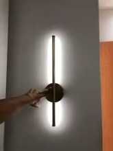 Vând 2 lustre aplice pat LED aurii cu baterie si telecomanda moderne noi