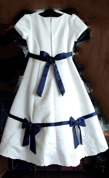 Платье торжественное для девочки 7-8 лет