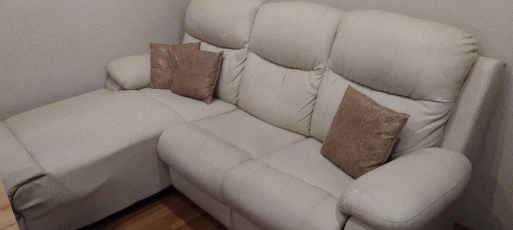 Диван от изкуствена кожа