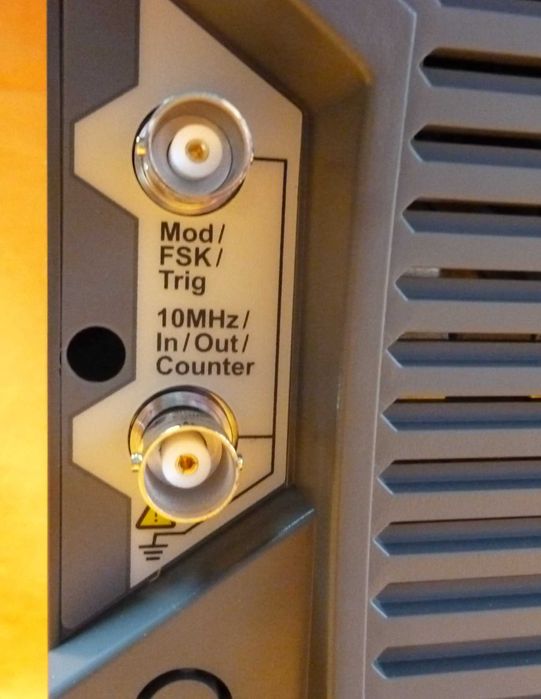 OWON XDG2035 generator frecventa semnale functii 2 canale de 35Mhz