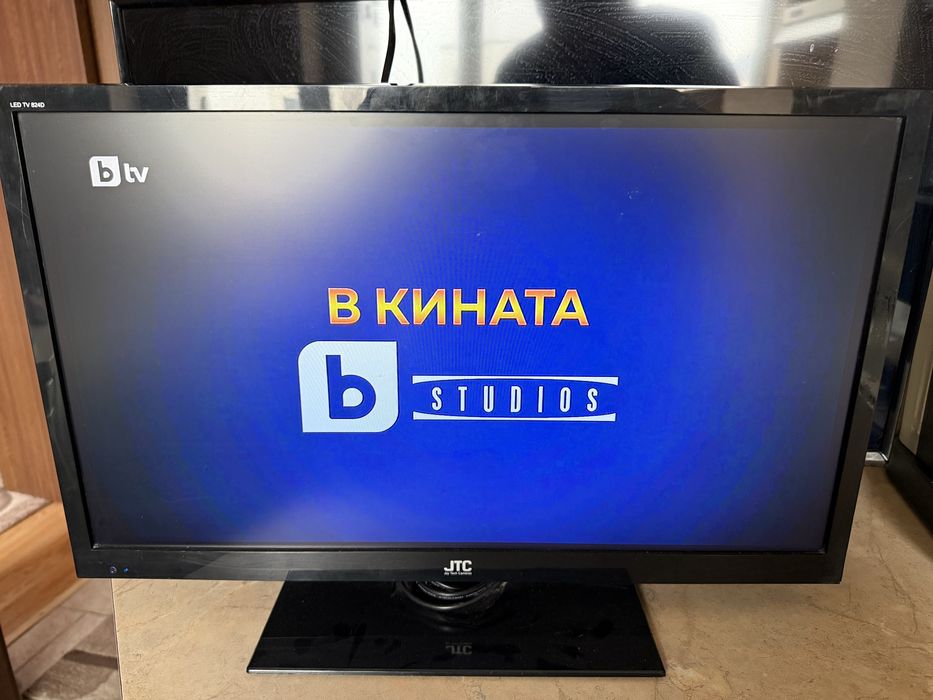 Телевизор LCD 22 инча