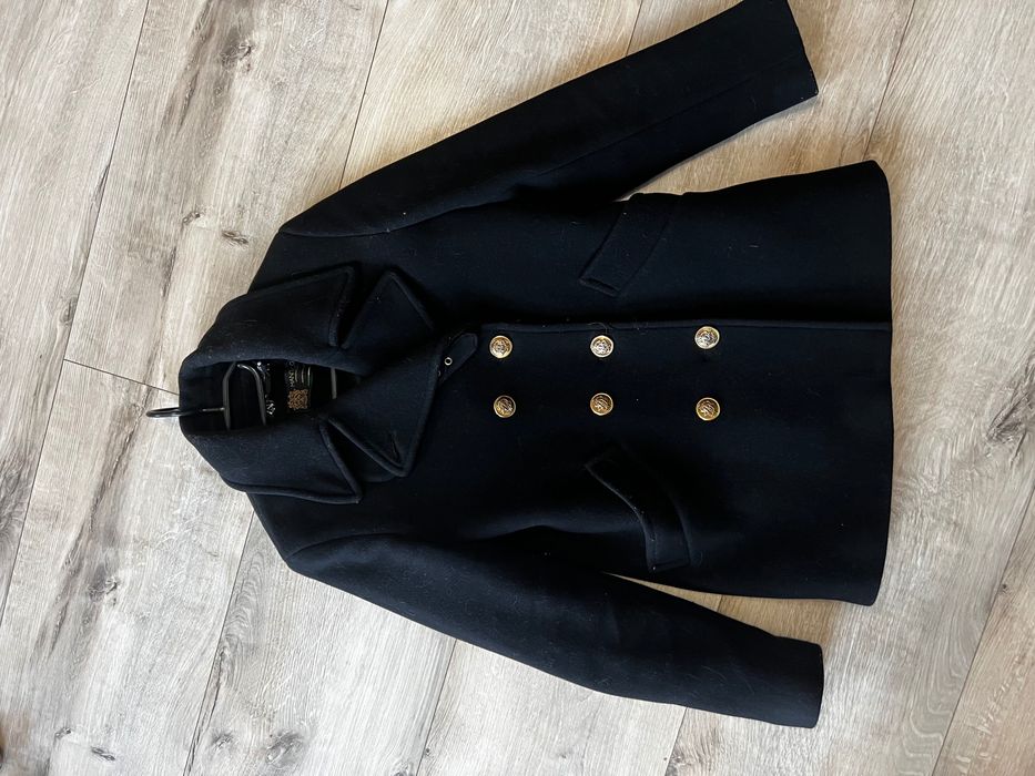 Черно палто на Zara