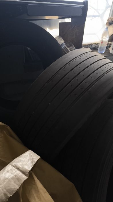 Продам автошины б/у размер 315/60/22.5, 355/50/22.5 рулевая ось, диски