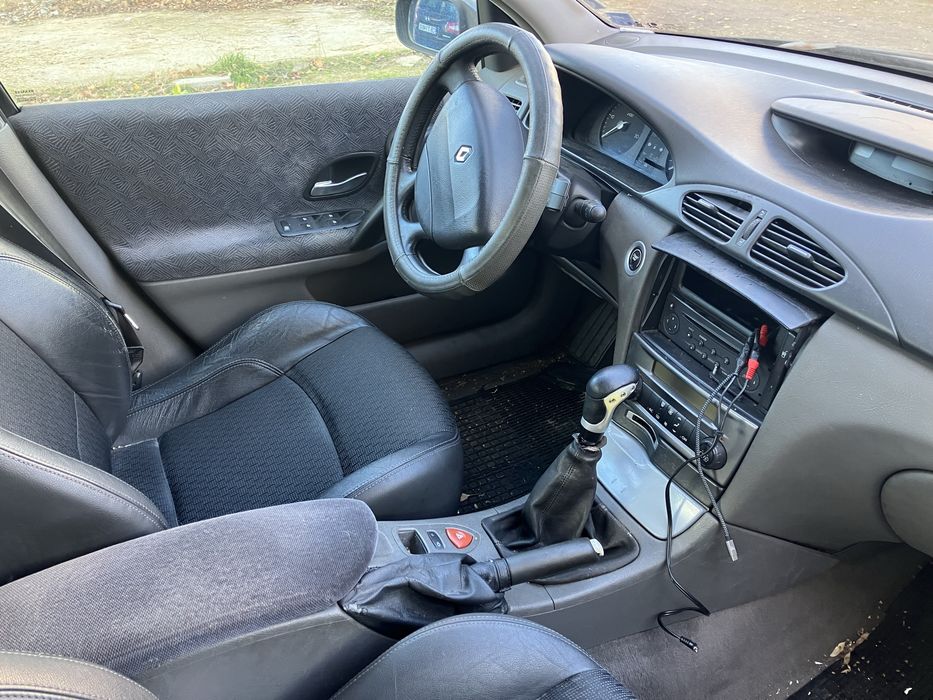 Рено лагуна  2002 г, дизел, тъмно сив металик