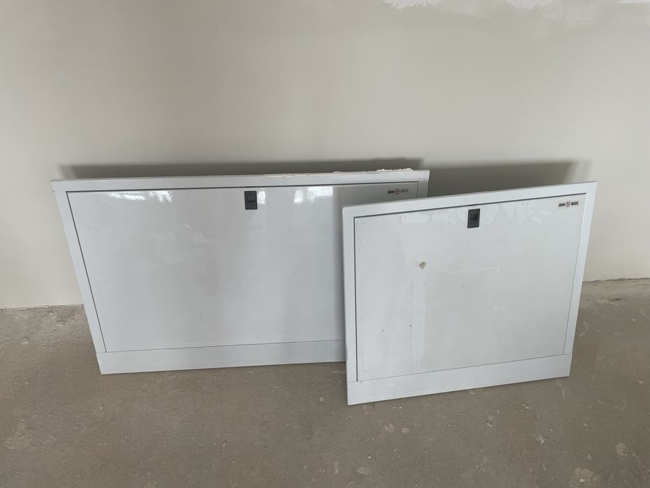 Vand 2 cutii distribuitor INNBOX