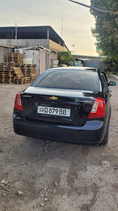 Лассети 1.8 продается