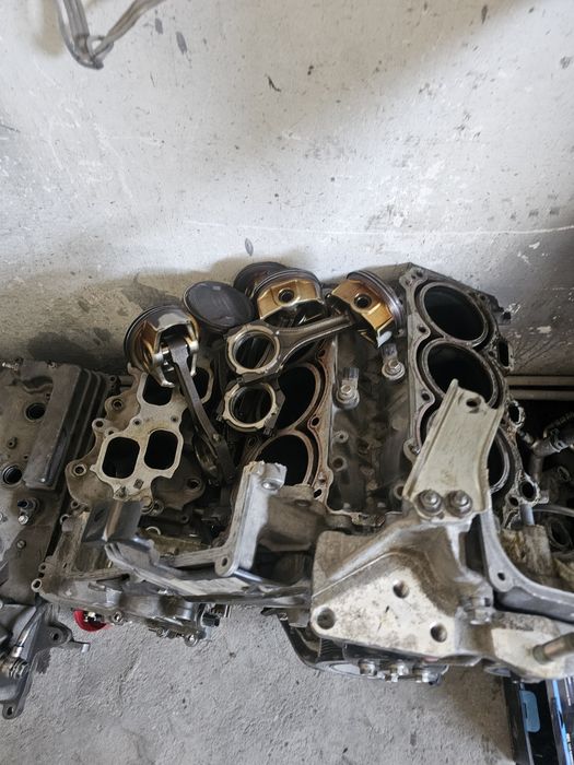 Двигатель тайота 3.5.   2GR-FE