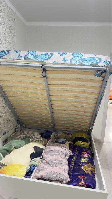 Продам кровать двуспальняя